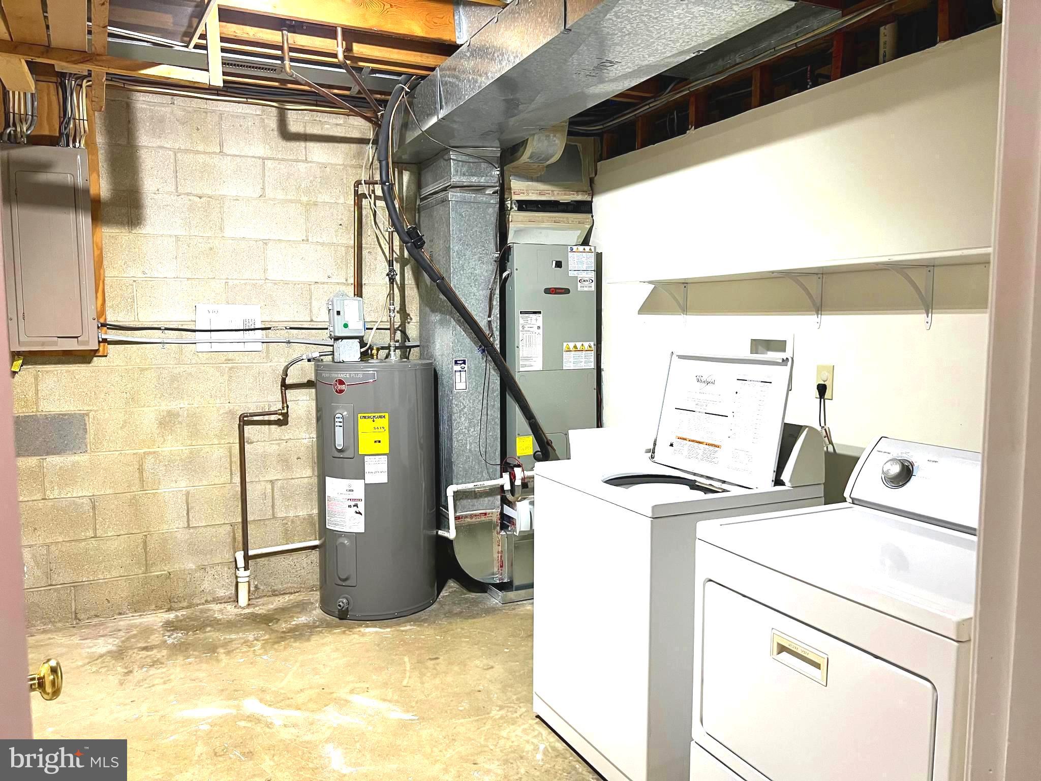 OAKMONT - Residential