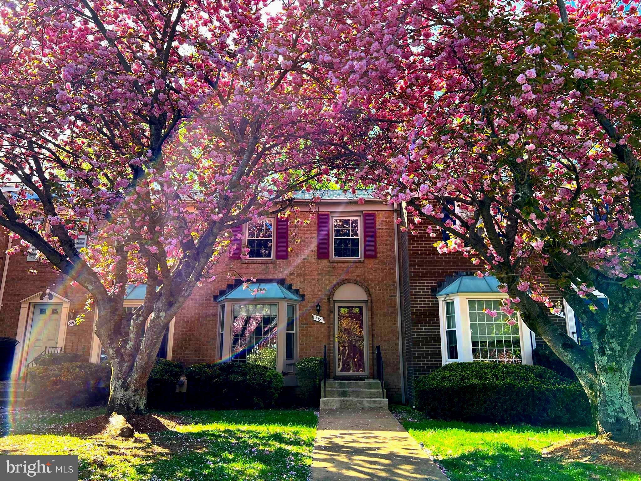 OAKMONT - Residential