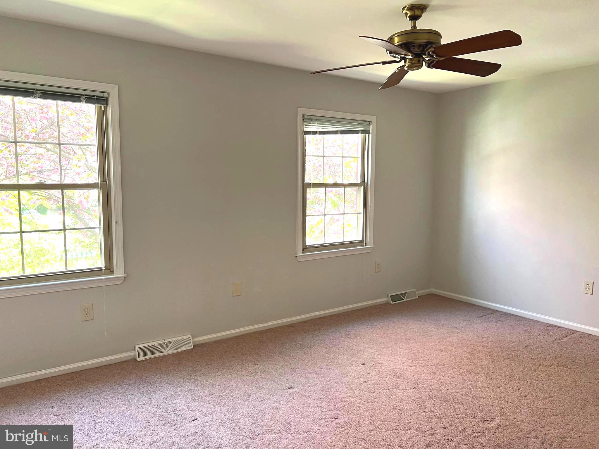 OAKMONT - Residential