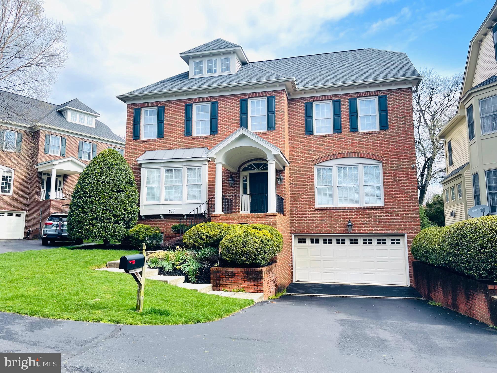 SOUTH WOODSIDE PARK - Residential