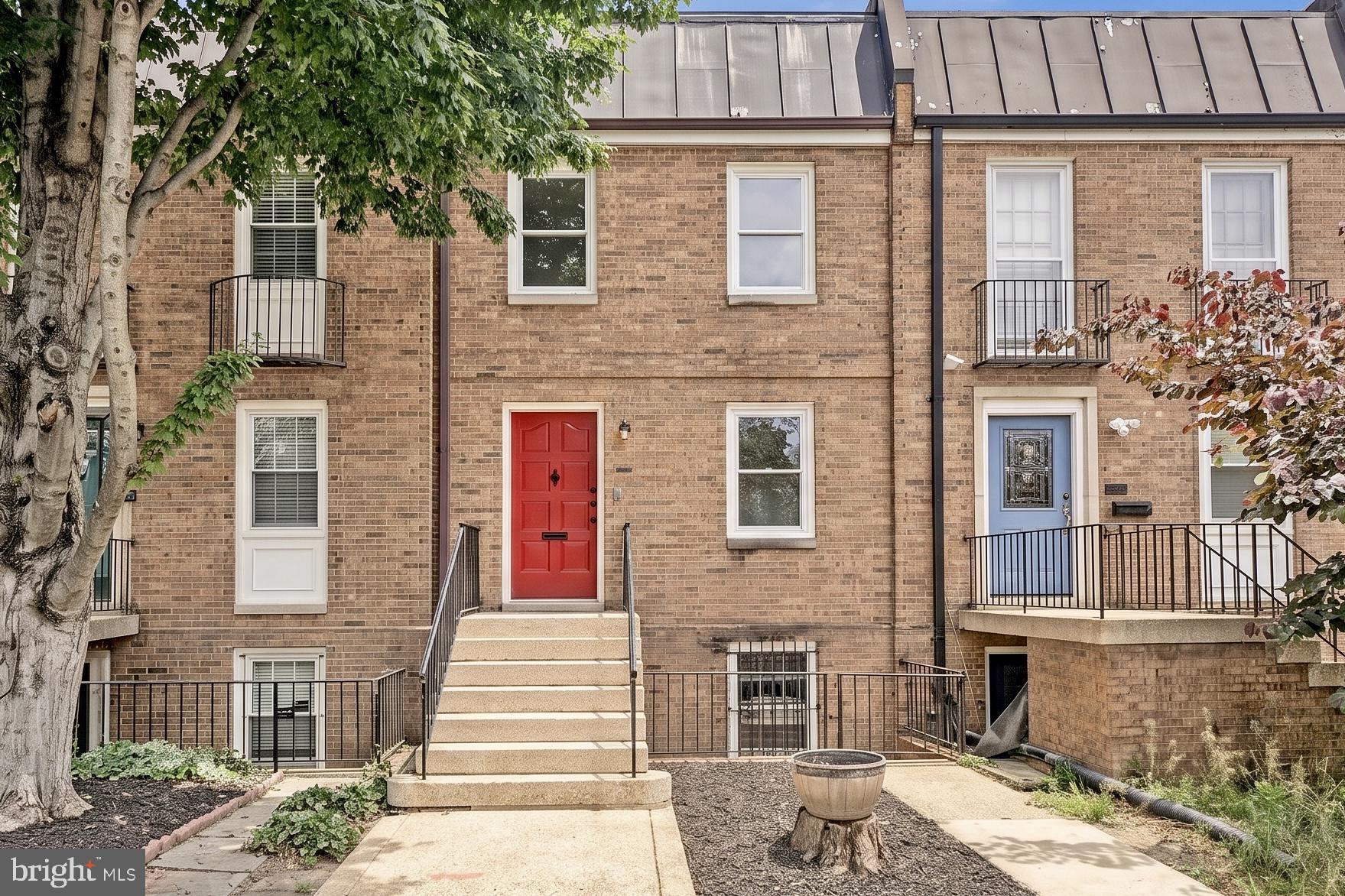 Photo 1 of 71 — 712 6TH STREET SW, WASHINGTON, DC 20024