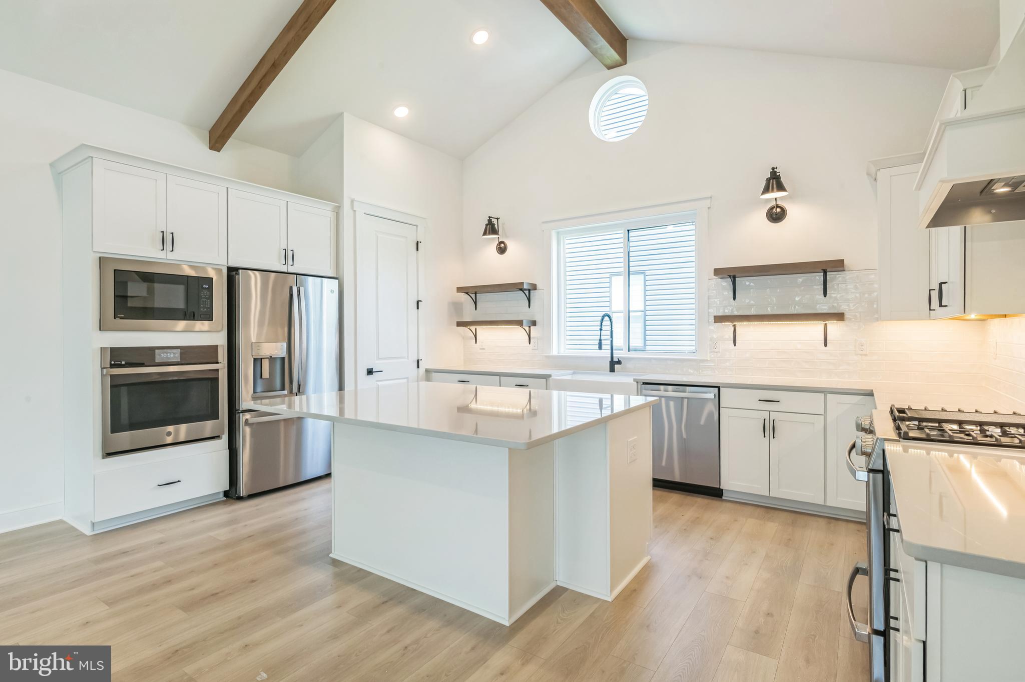 FOUR SEASONS AT KENT ISLAND - Residential