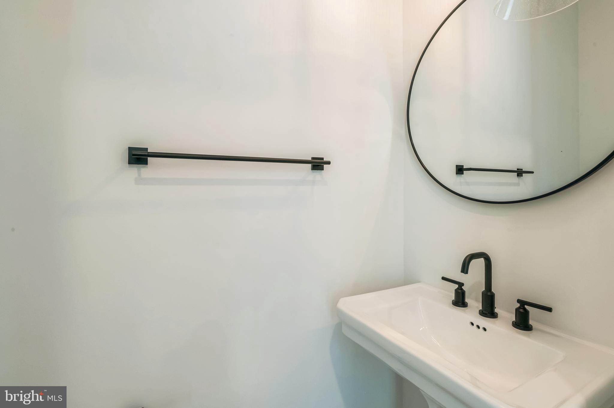 FOUR SEASONS AT KENT ISLAND - Residential