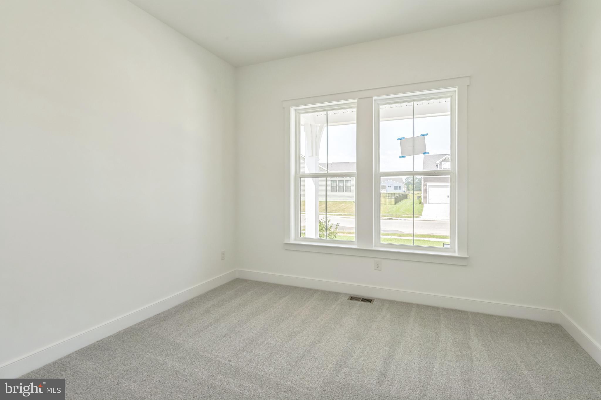 FOUR SEASONS AT KENT ISLAND - Residential