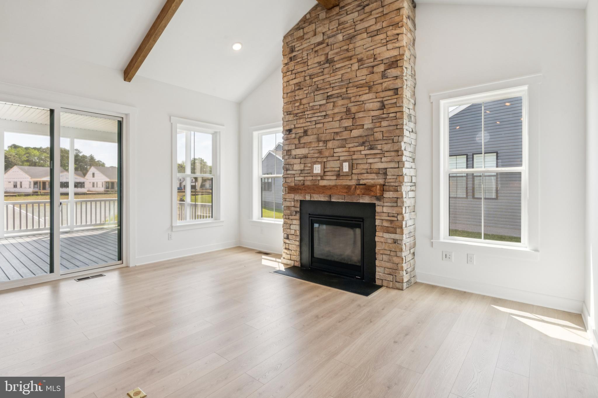 FOUR SEASONS AT KENT ISLAND - Residential