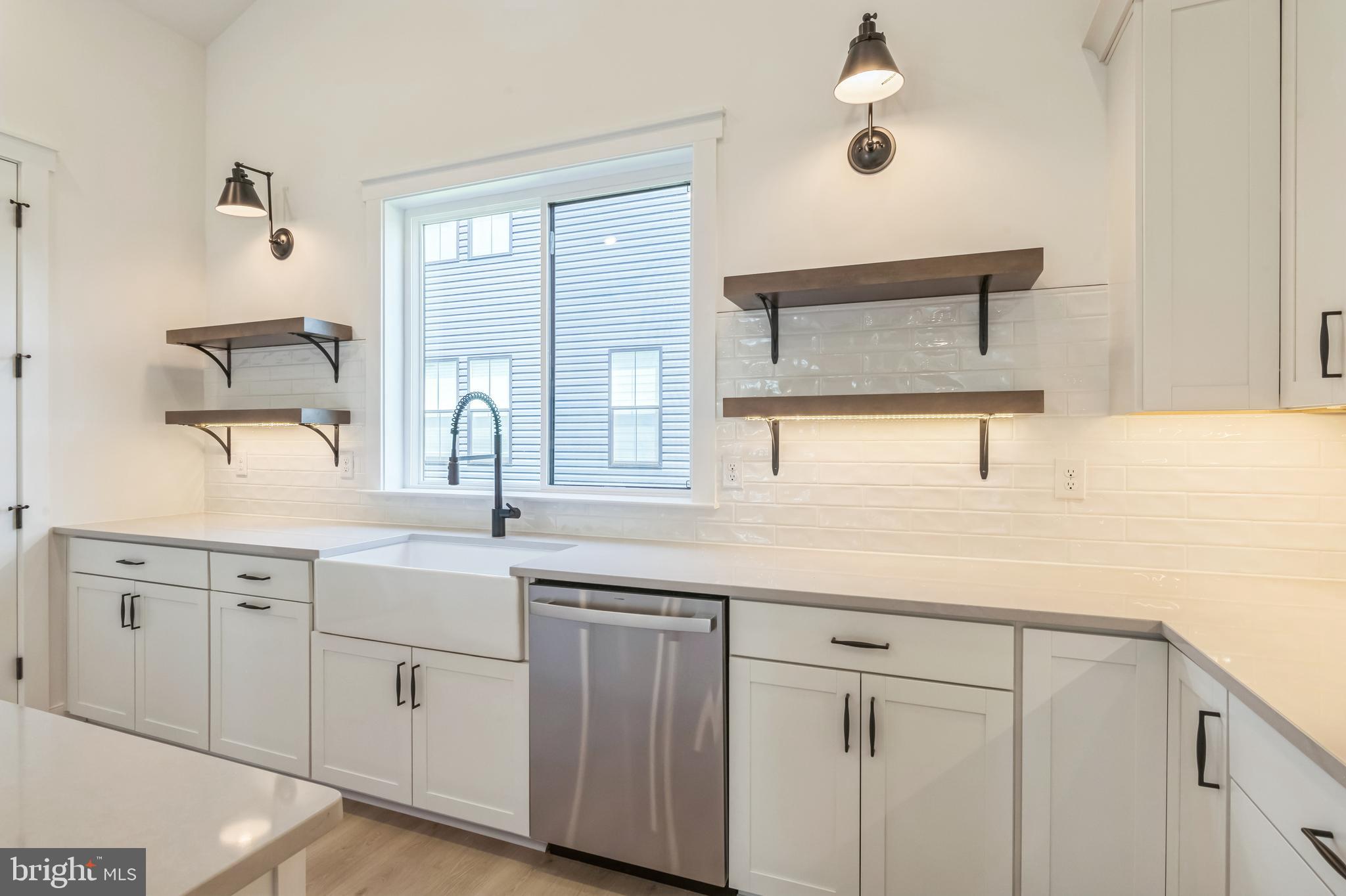 FOUR SEASONS AT KENT ISLAND - Residential