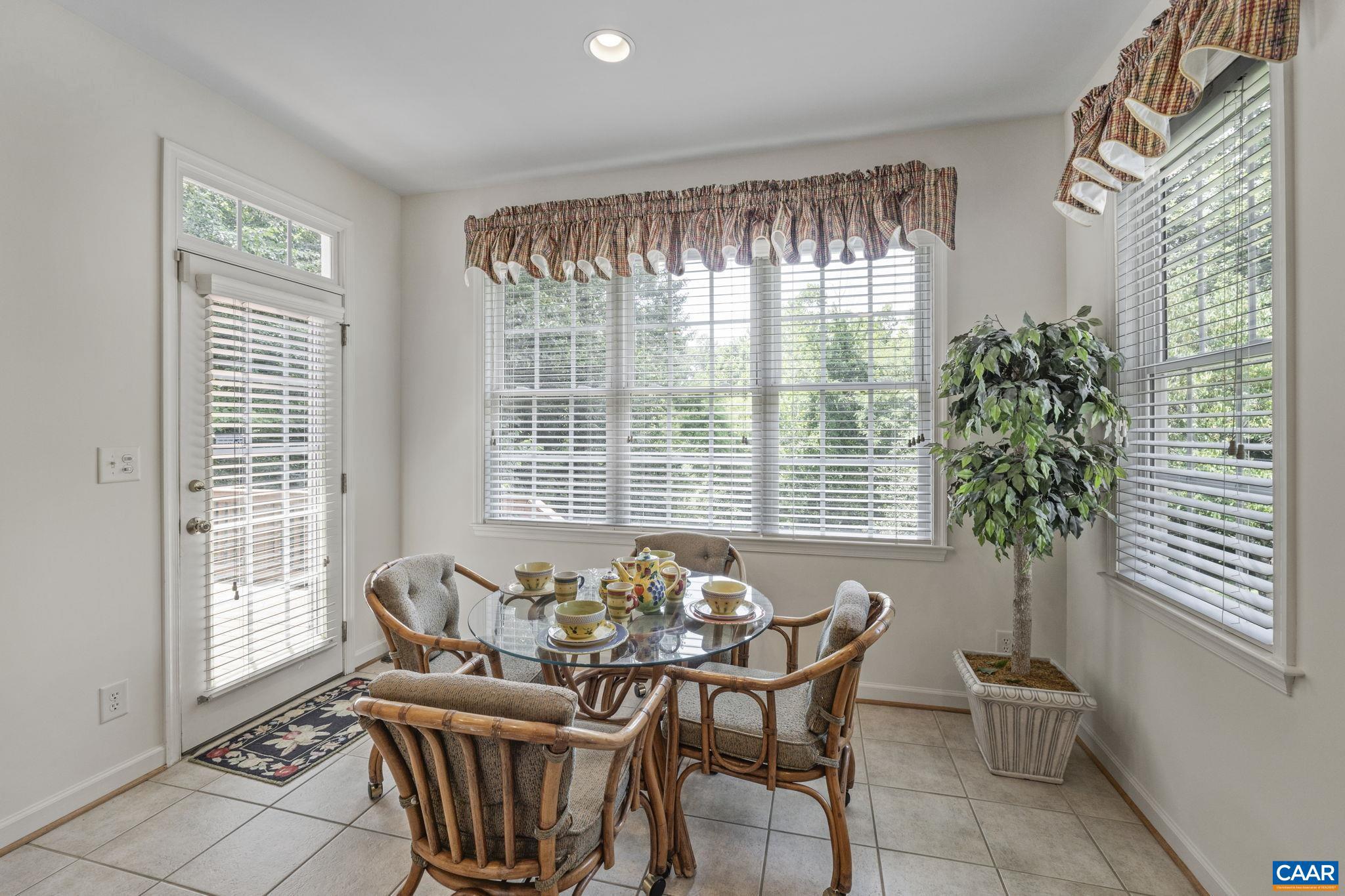 DUNLORA - Residential