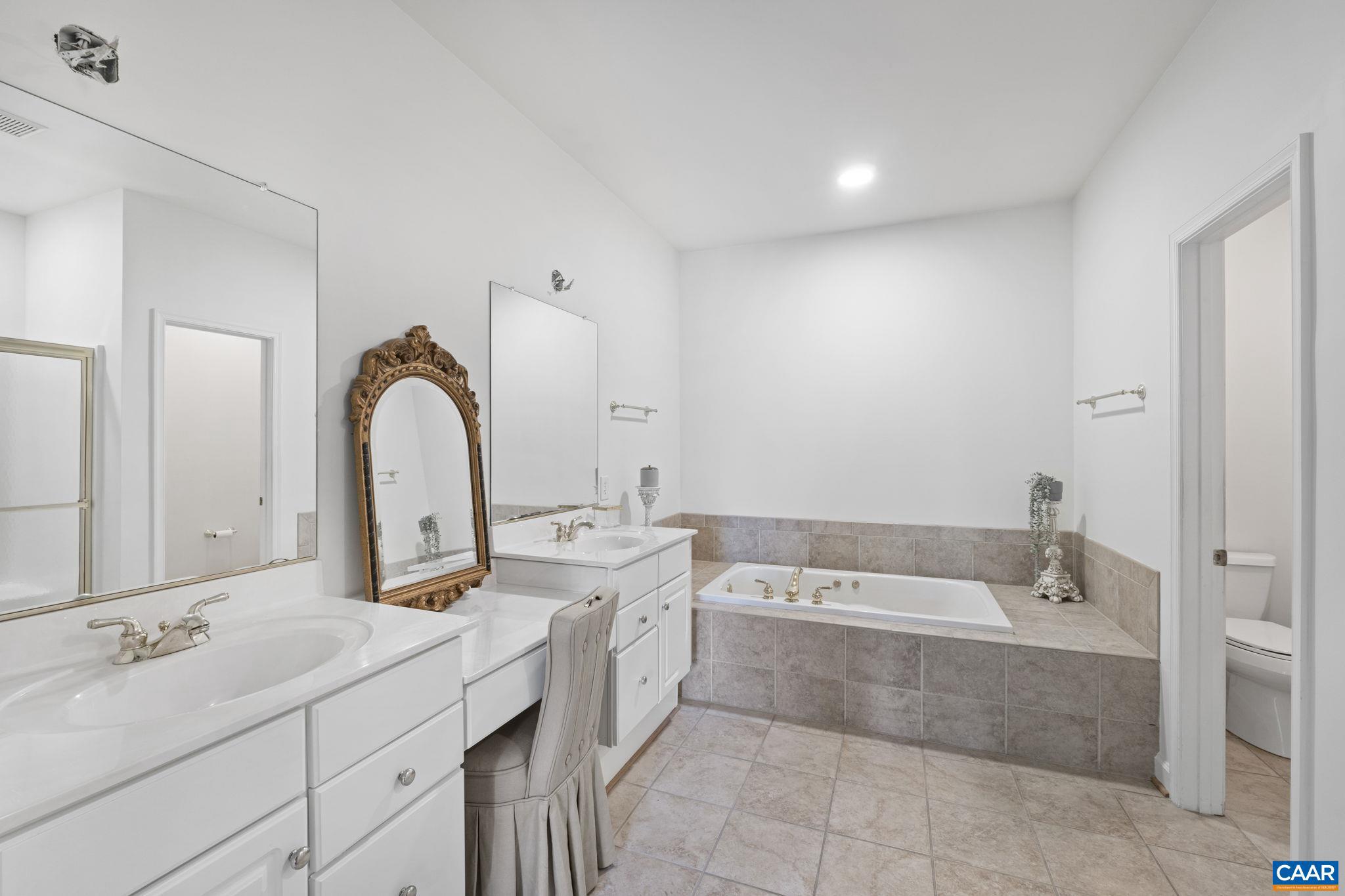 DUNLORA - Residential