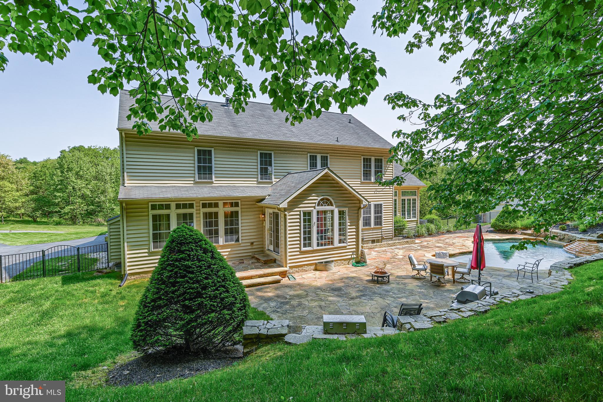 CAMERON MILL - Residential Lease