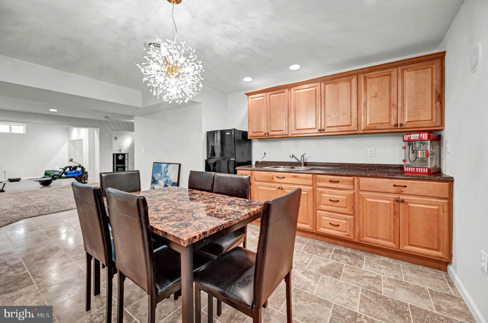 CAMERON MILL - Residential Lease