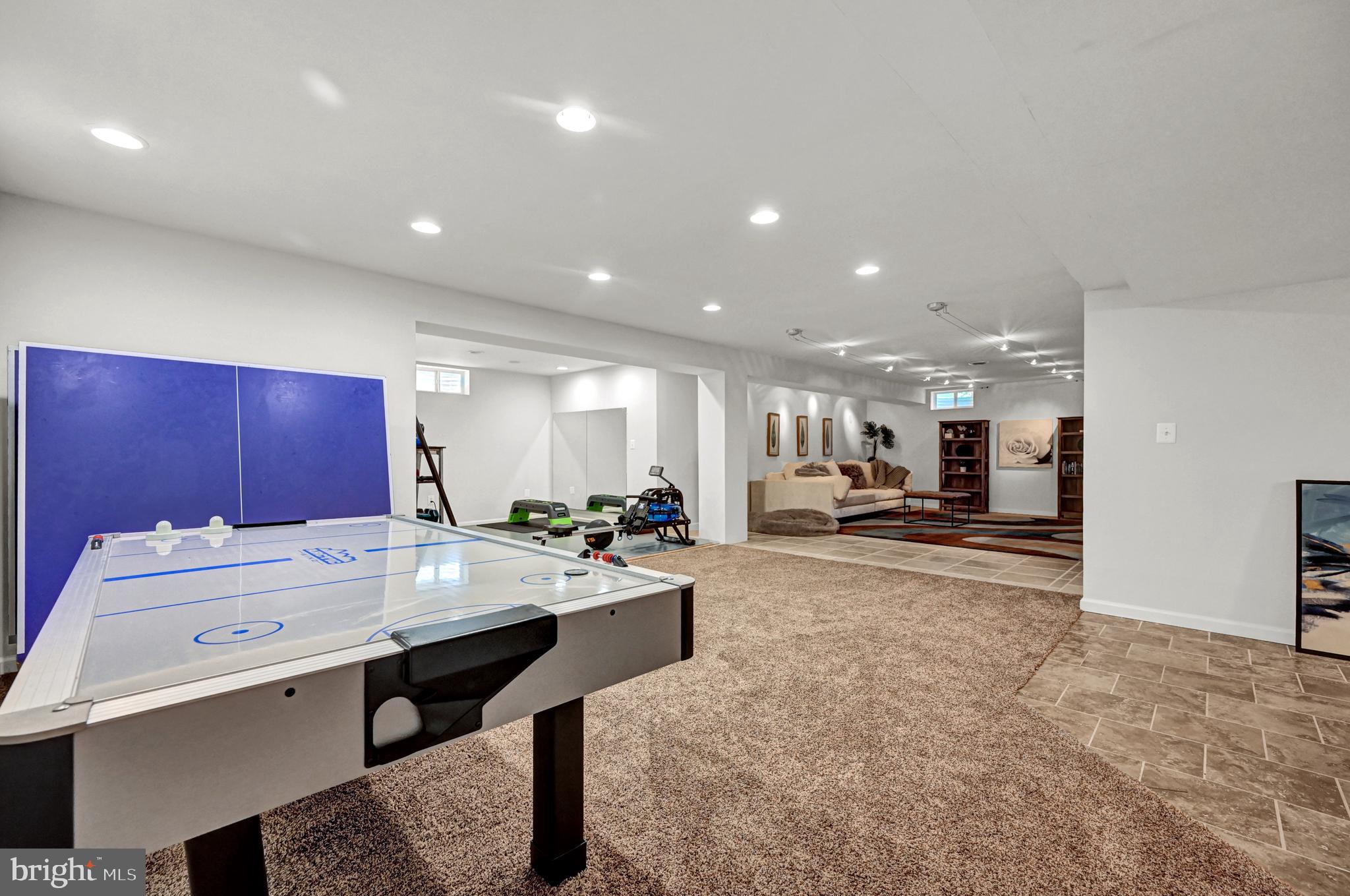 CAMERON MILL - Residential Lease