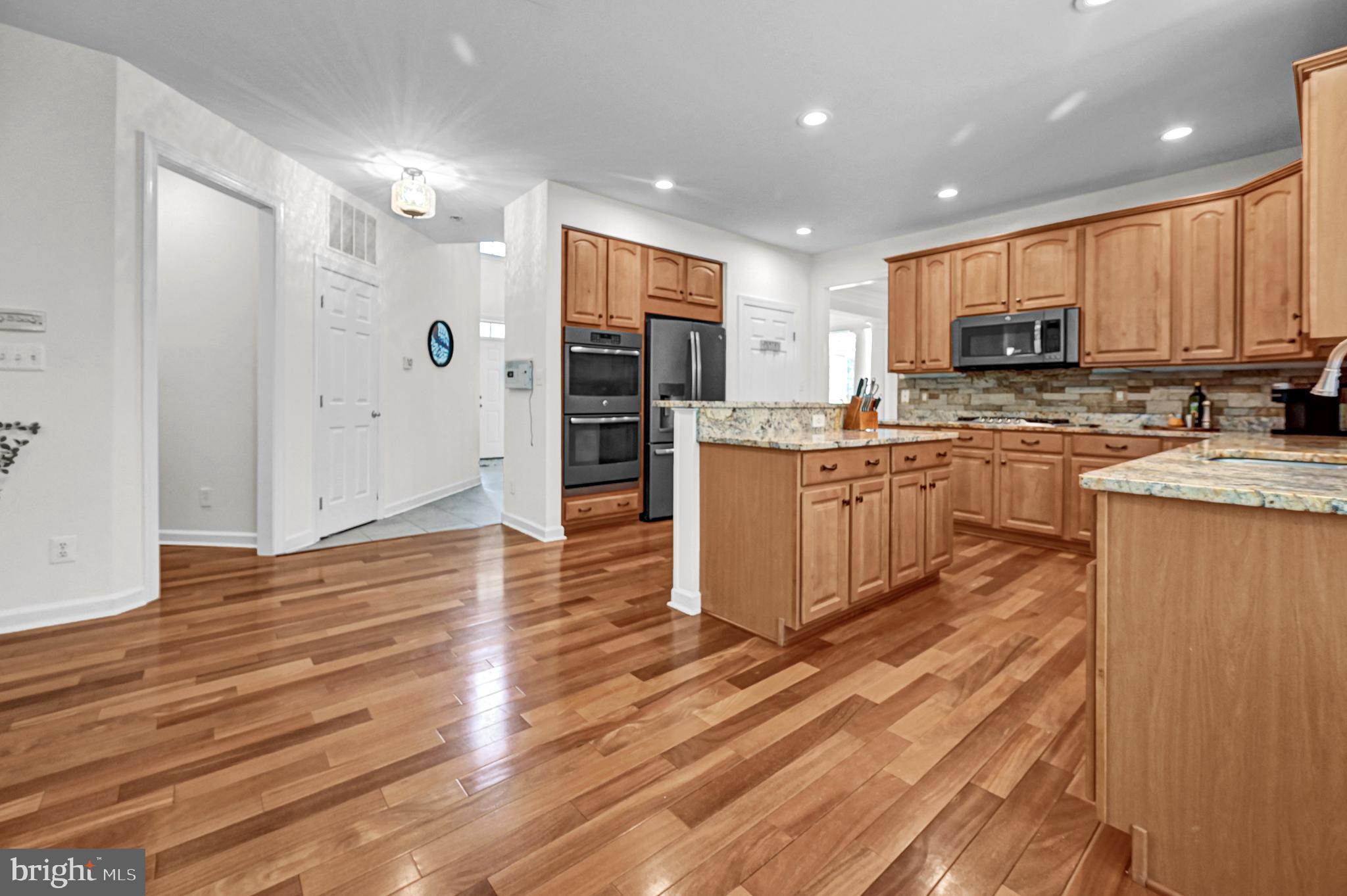 CAMERON MILL - Residential Lease