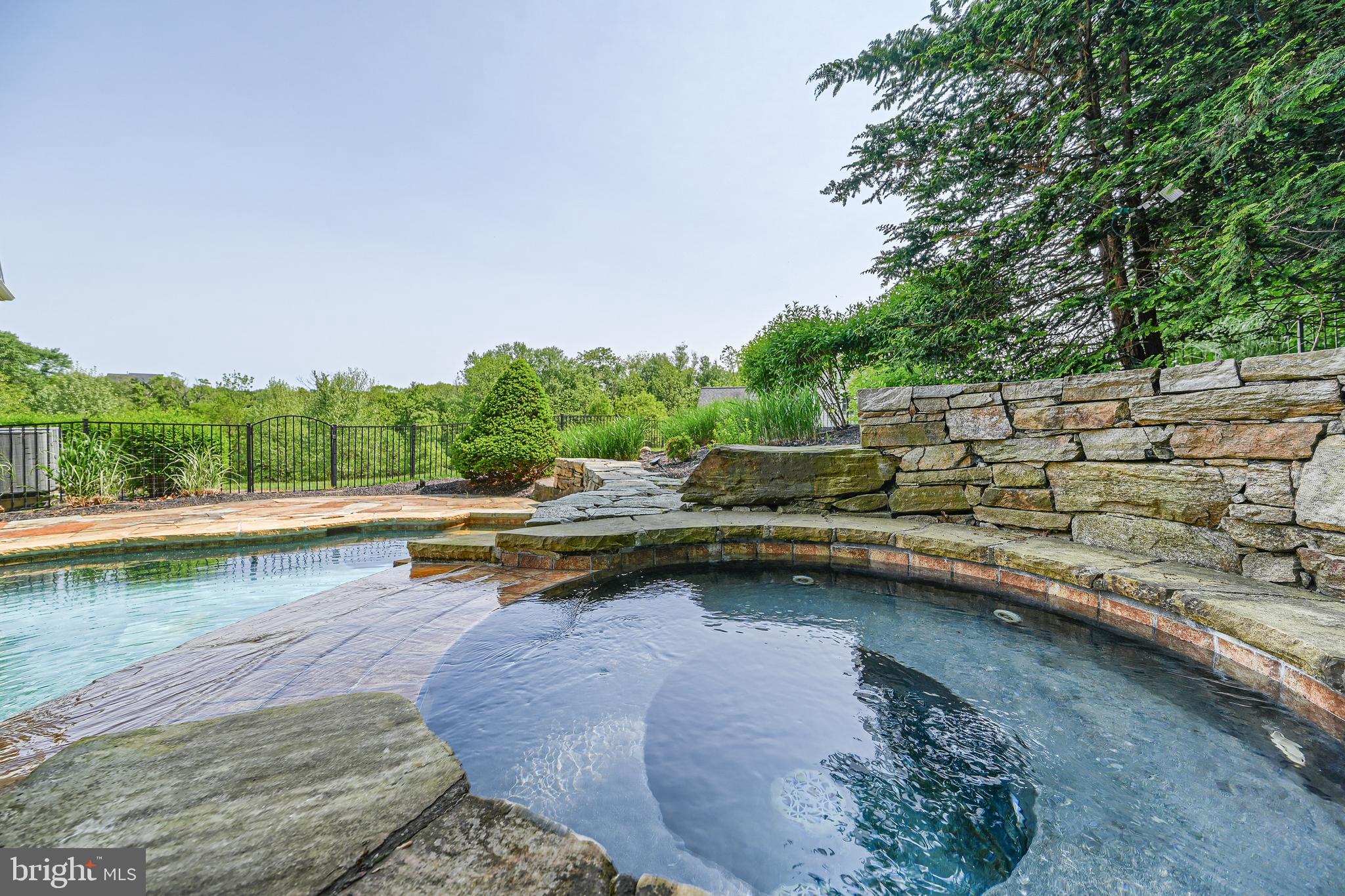 CAMERON MILL - Residential Lease