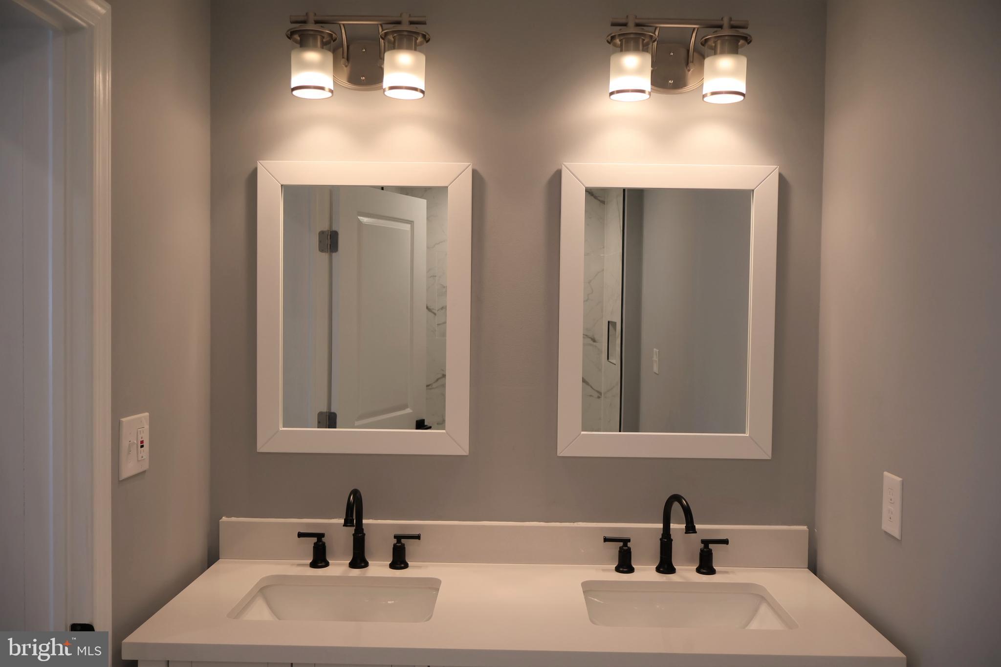 PARKVILLE - Residential