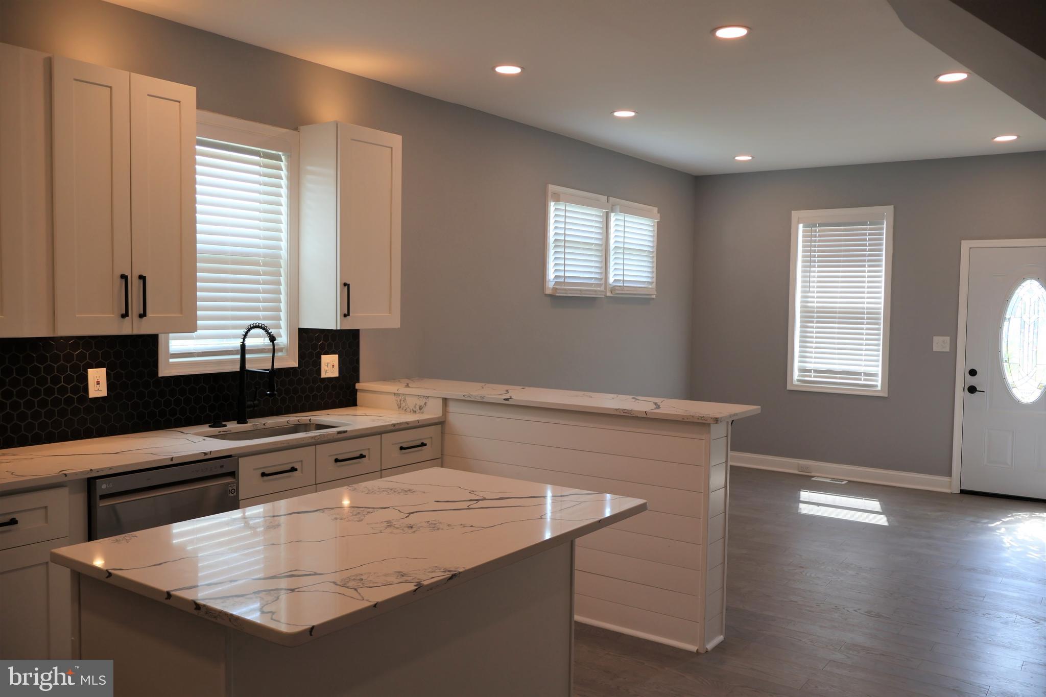 PARKVILLE - Residential