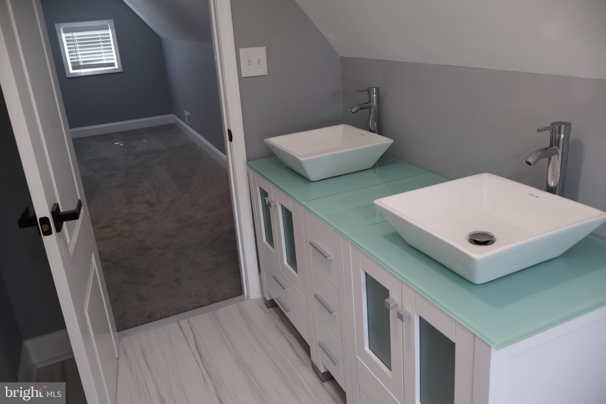 PARKVILLE - Residential