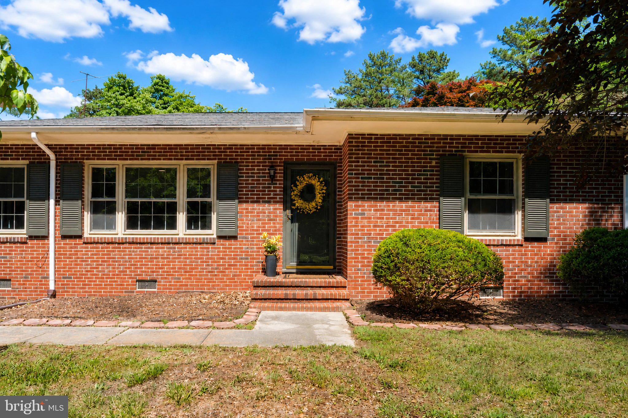 610 BEACH ROAD