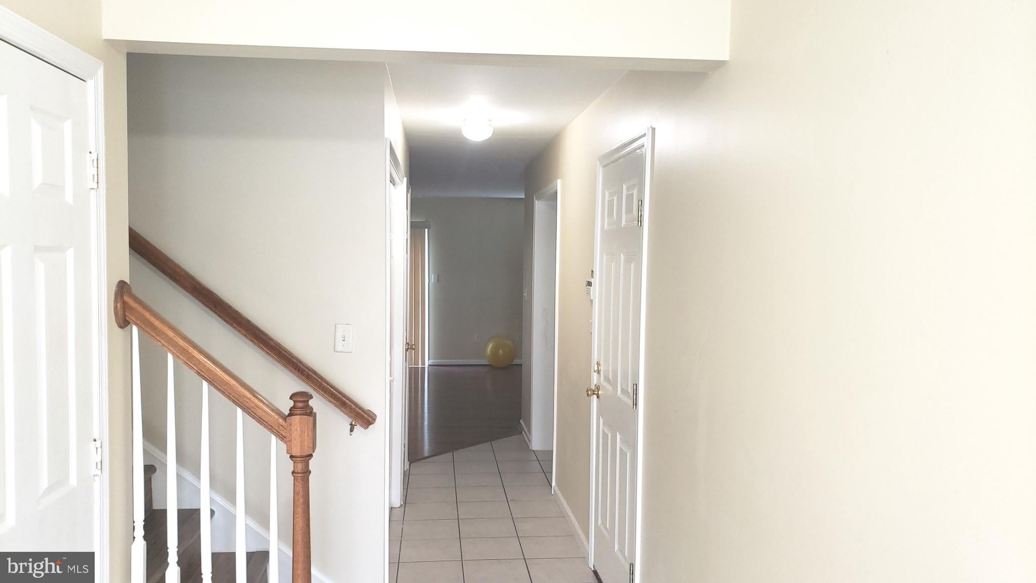 527 RED BUD COURT