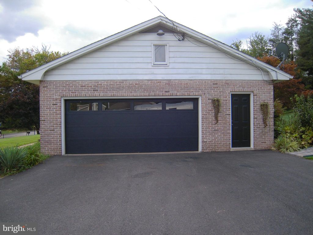 Photo of 1700 STONY BATTERY RD, LANCASTER, PA 17601 (MLS # PALA2042032)