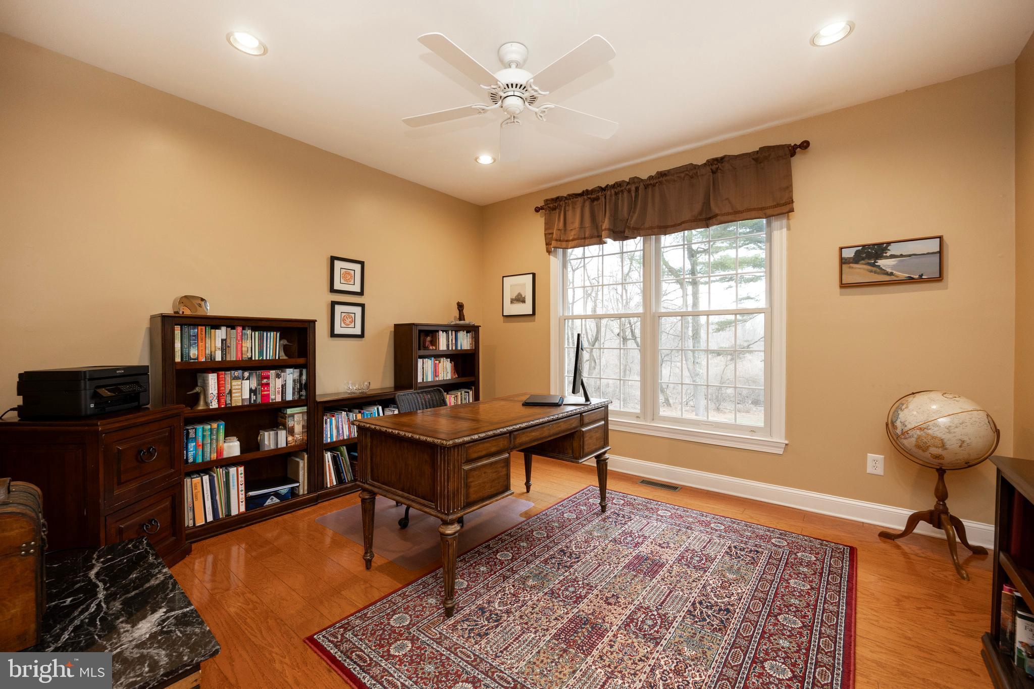 FOX HOLLOW - Residential