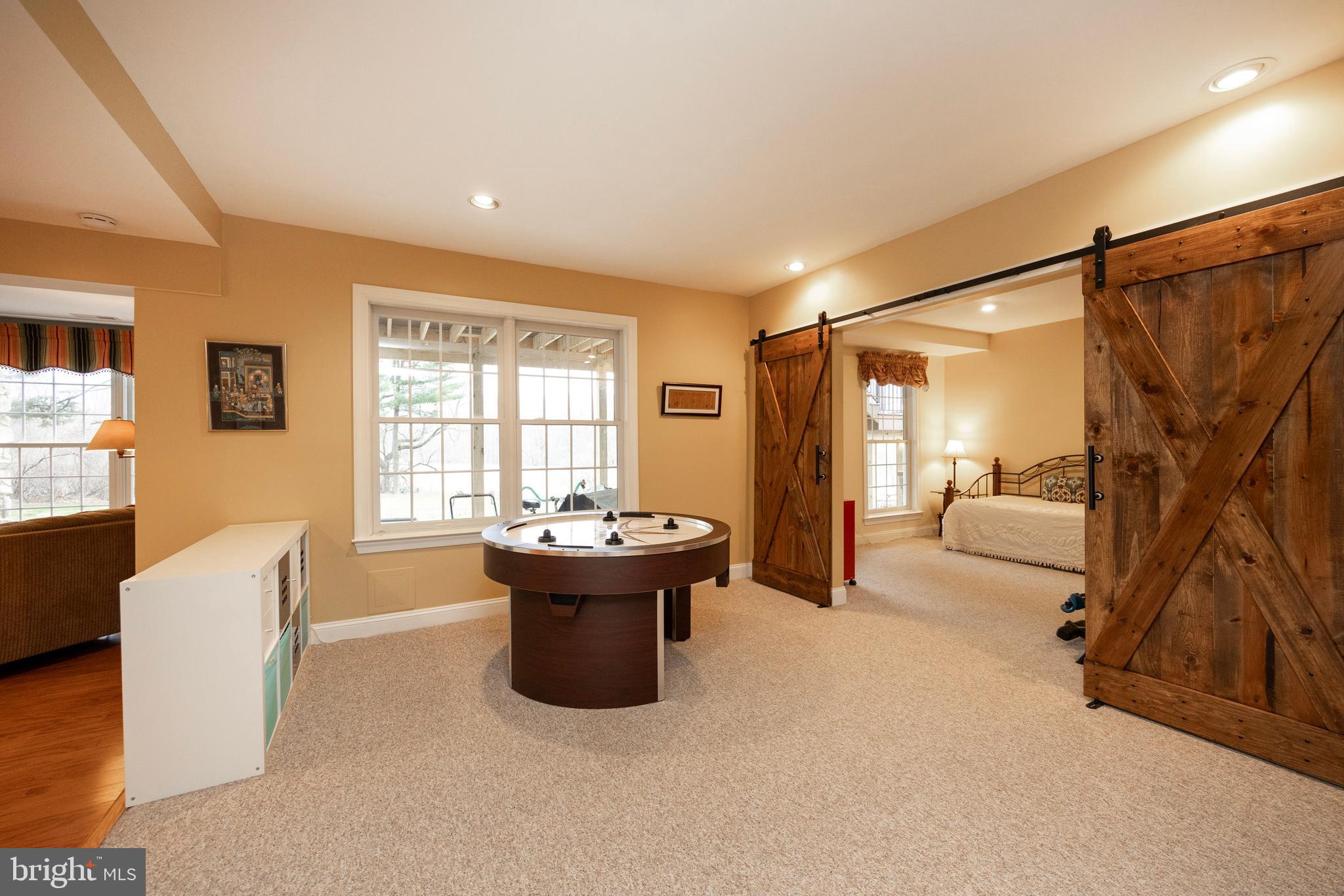 FOX HOLLOW - Residential