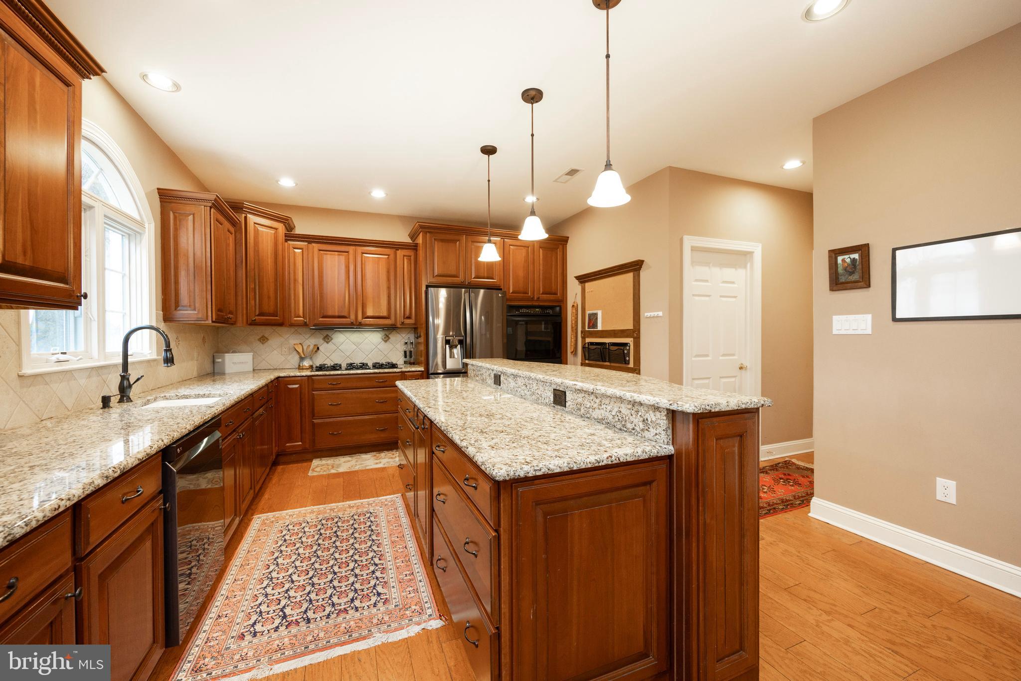 FOX HOLLOW - Residential