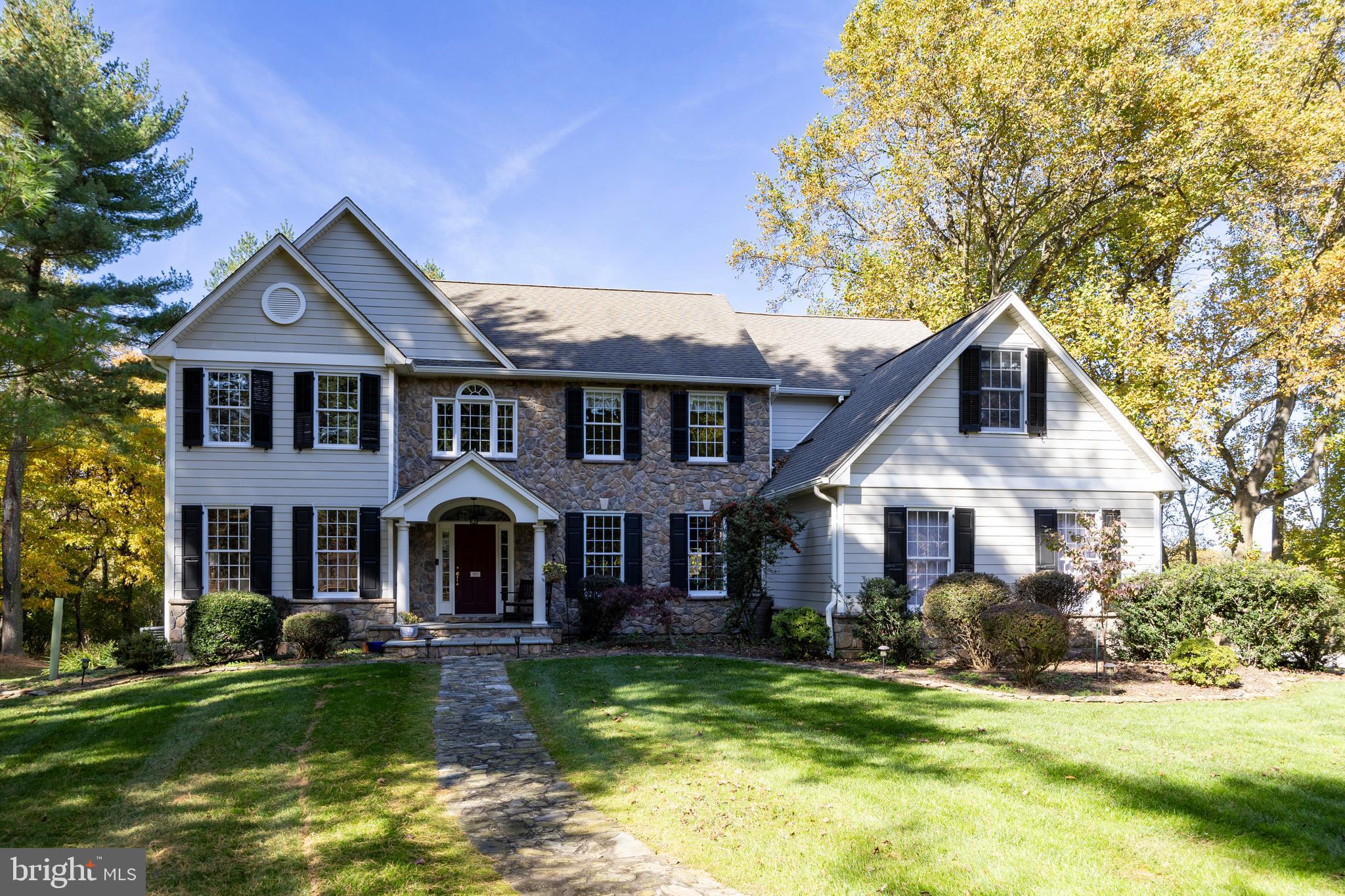 FOX HOLLOW - Residential