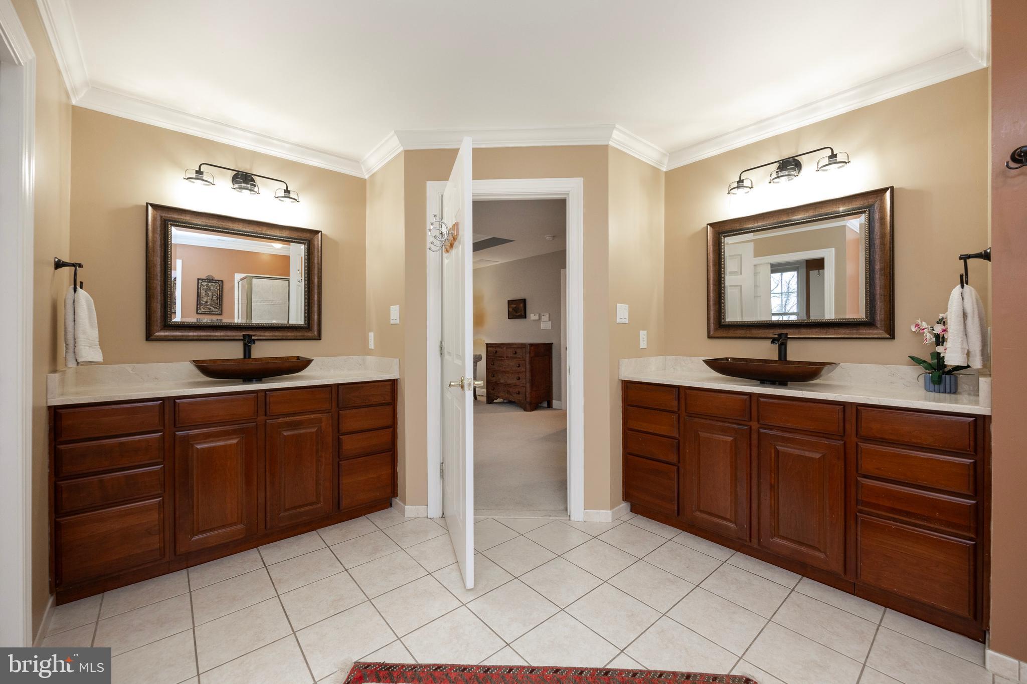 FOX HOLLOW - Residential