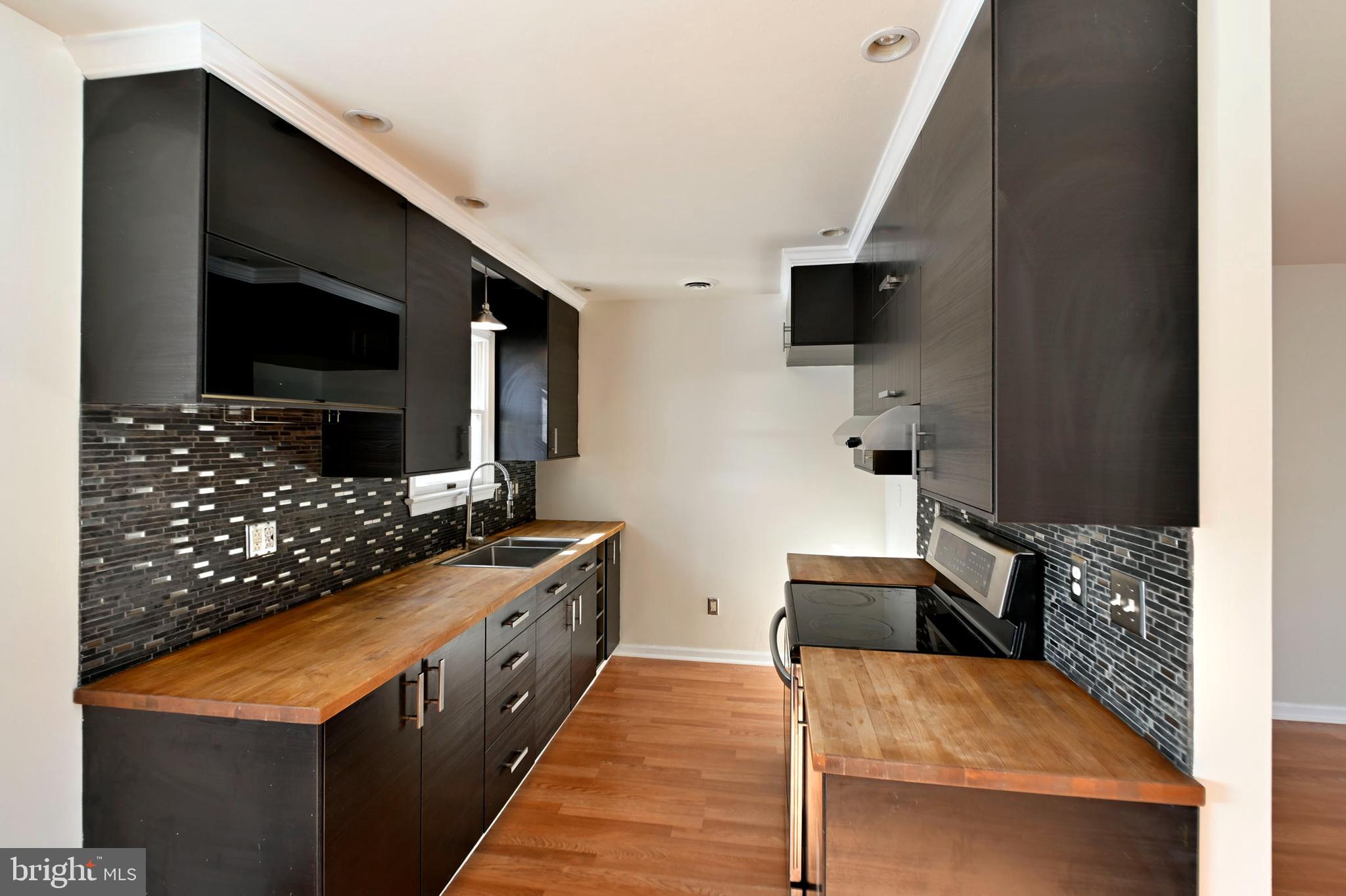 FAIRWAYS - Residential