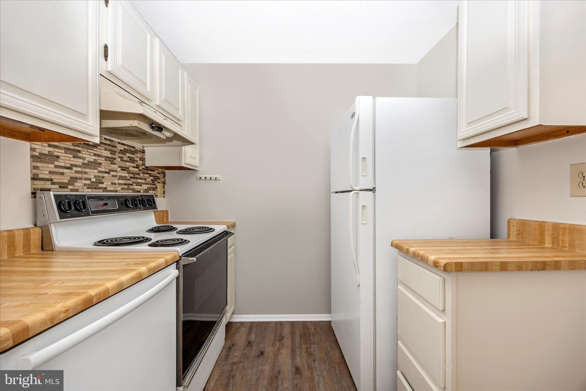 AMBER MEADOWS - Residential