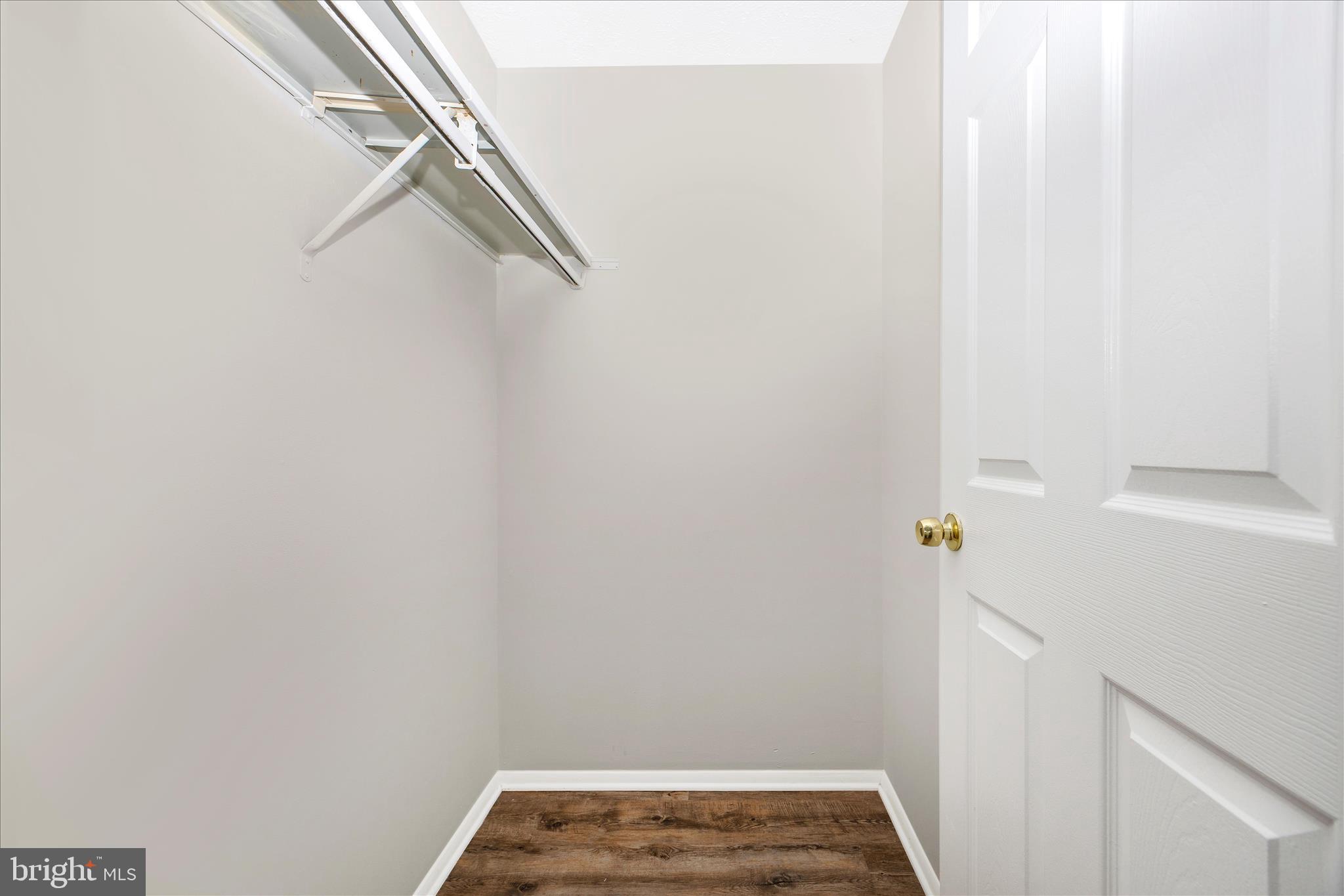 AMBER MEADOWS - Residential