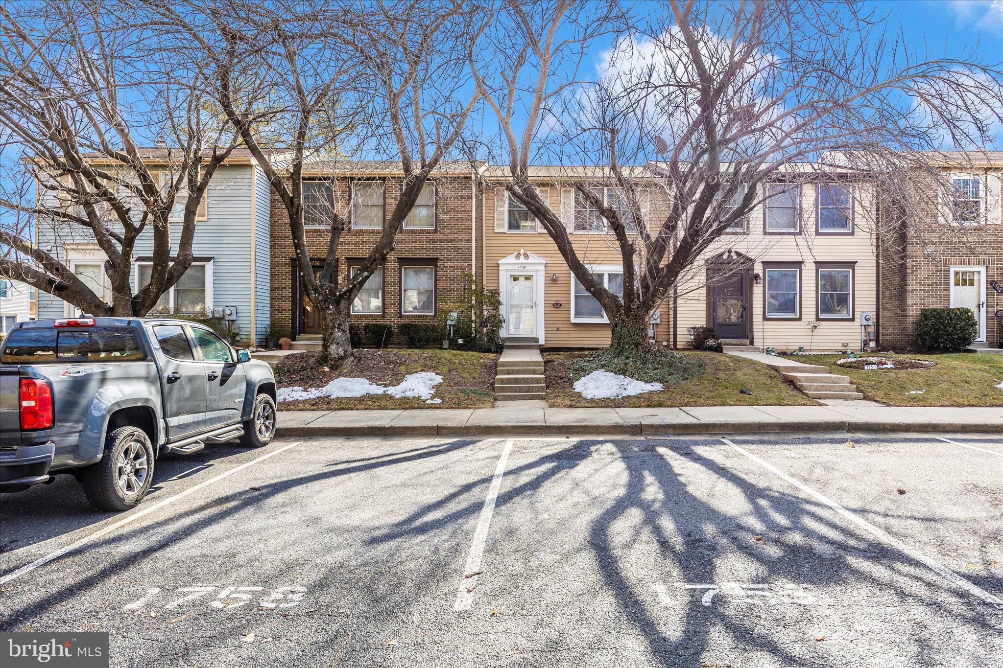 AMBER MEADOWS - Residential