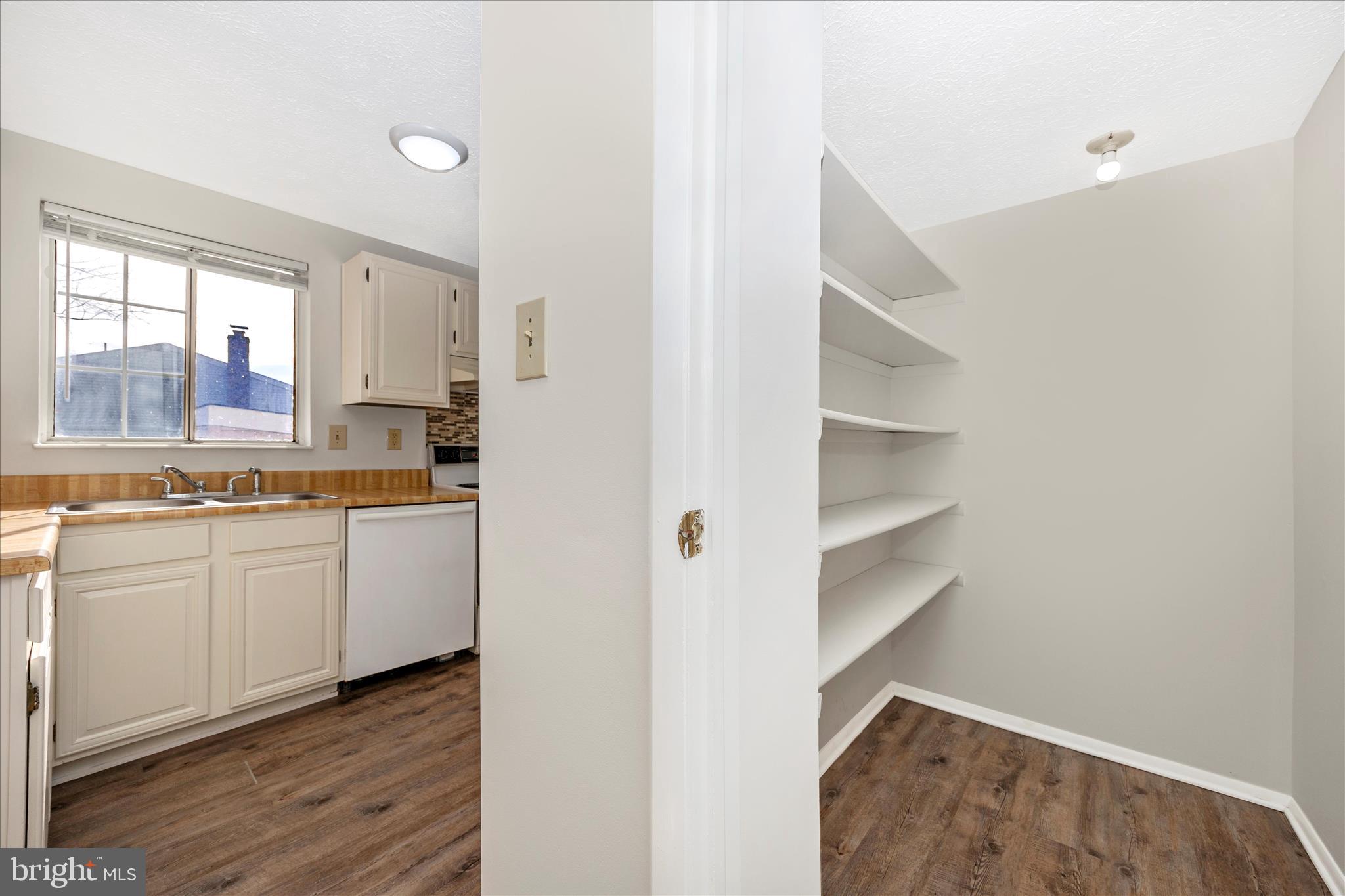 AMBER MEADOWS - Residential