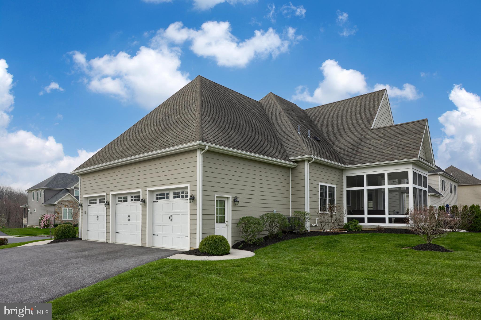 STONEHENGE RESERVE - Residential