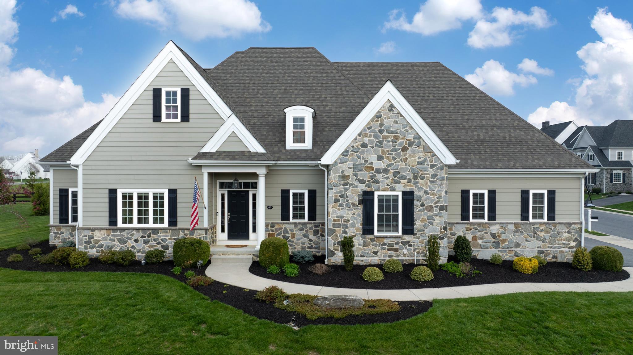 STONEHENGE RESERVE - Residential