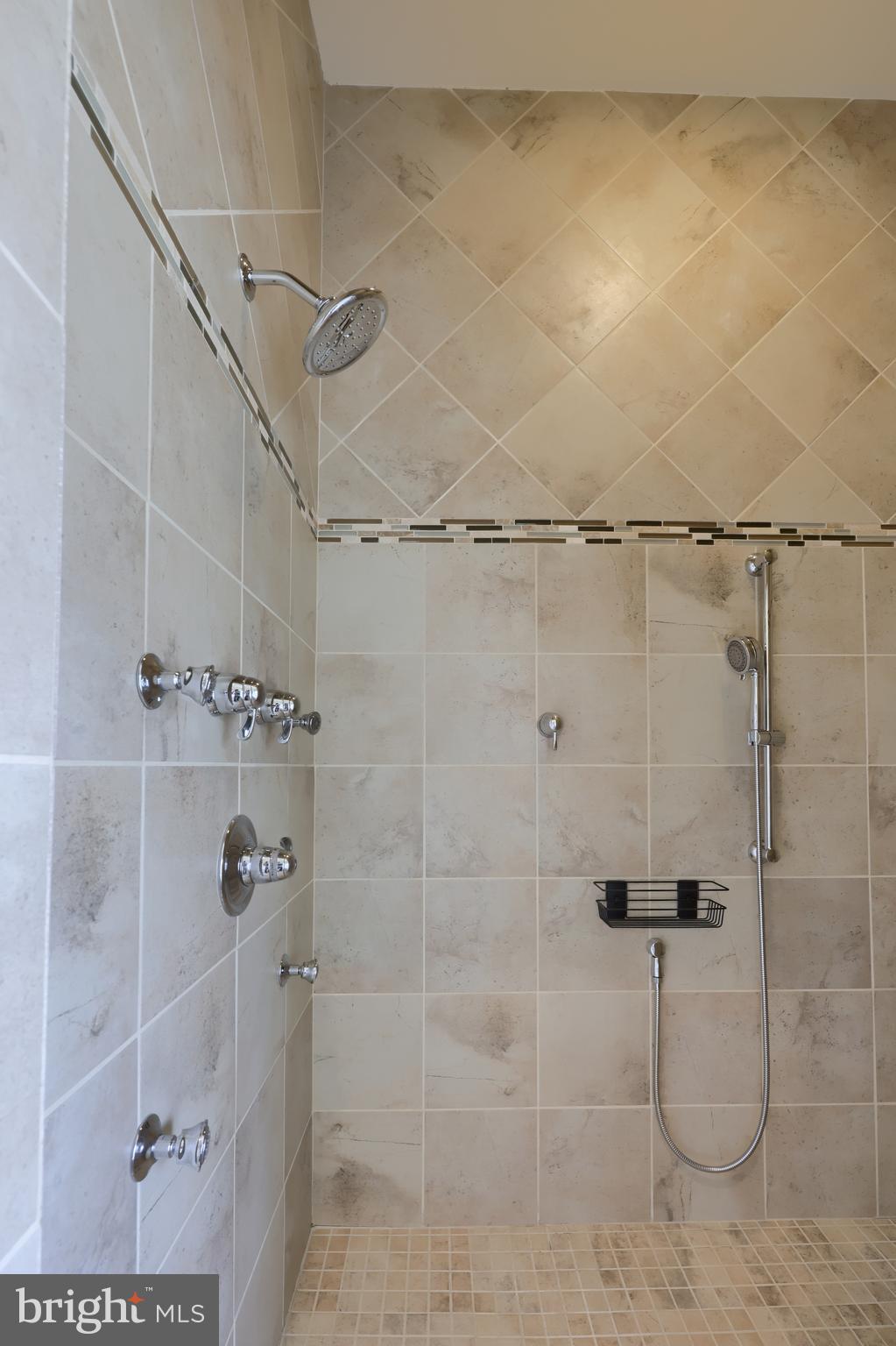 STONEHENGE RESERVE - Residential