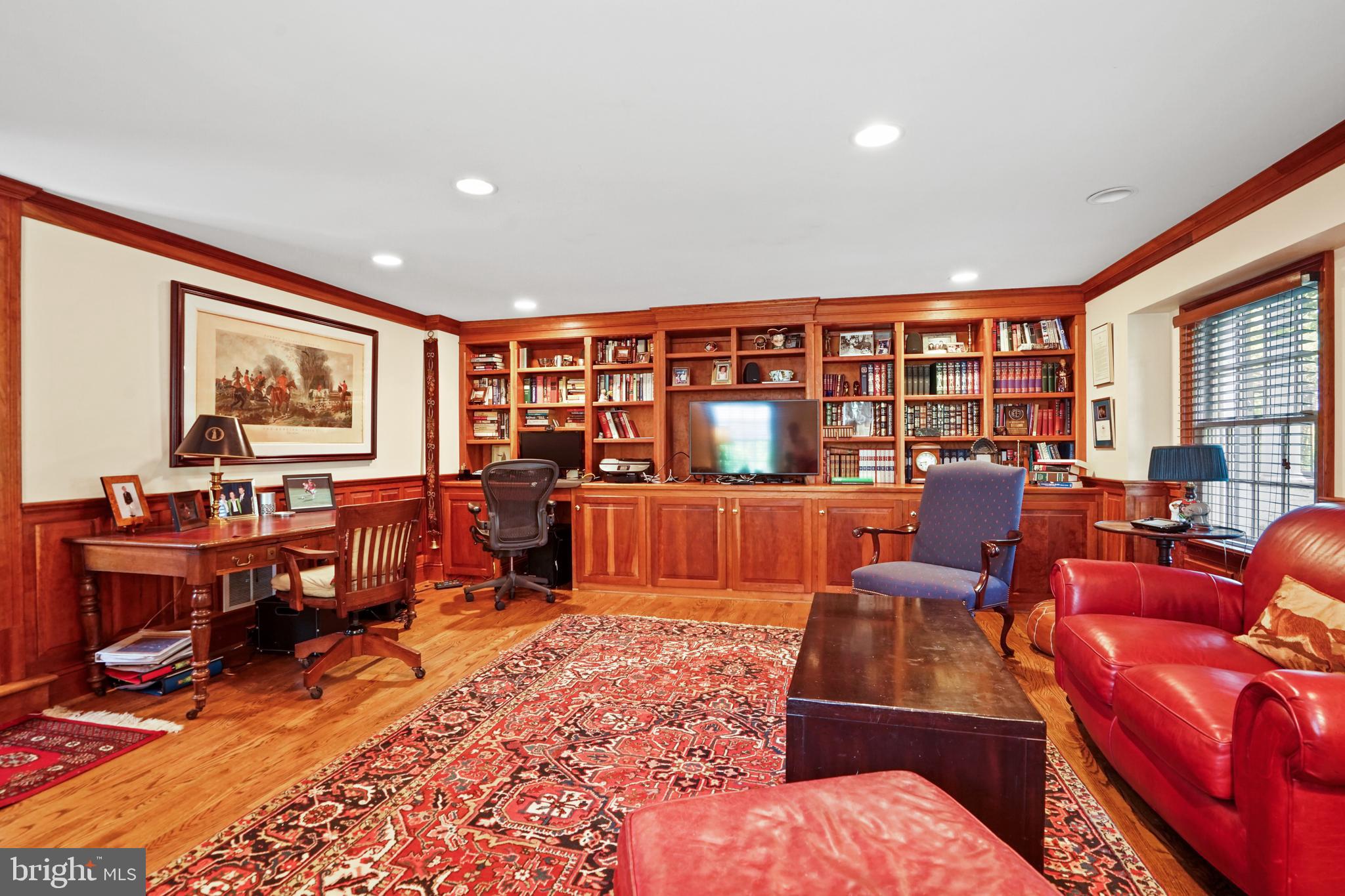 COLONIAL PARK - Residential