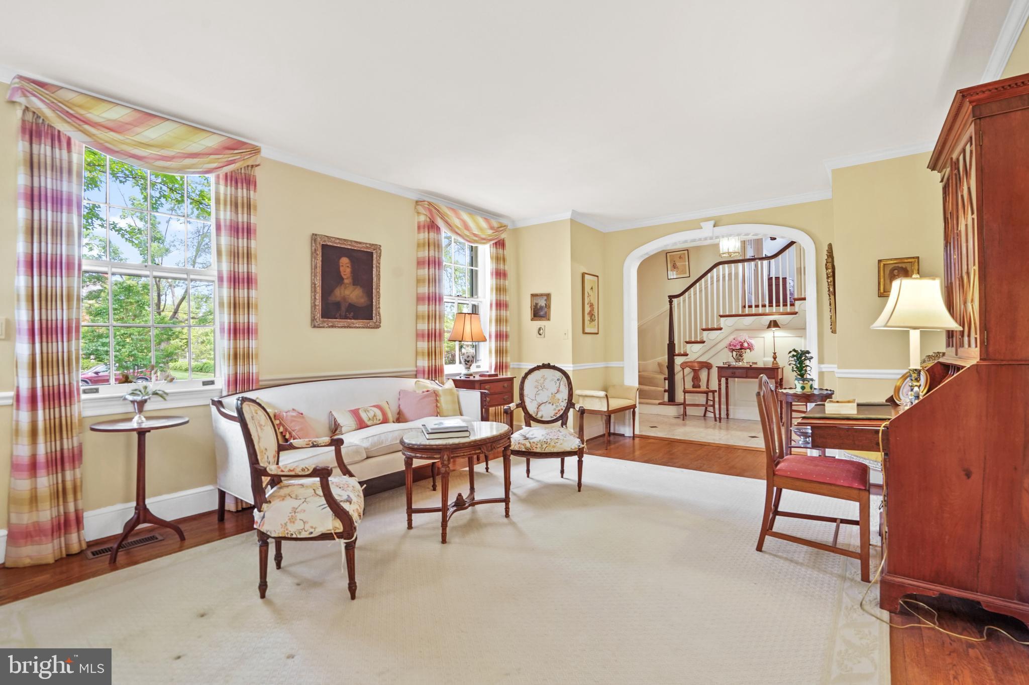 COLONIAL PARK - Residential