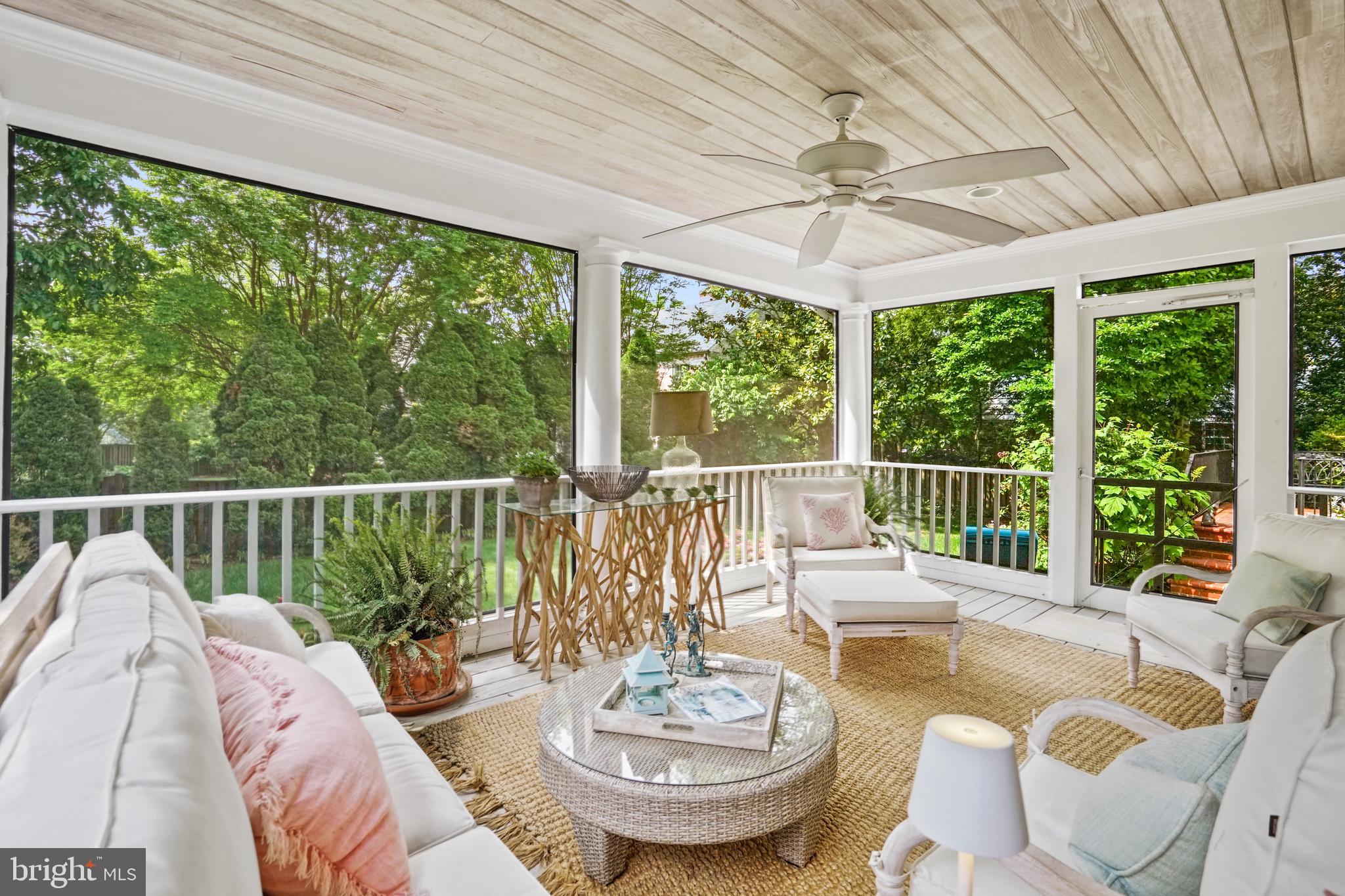 COLONIAL PARK - Residential