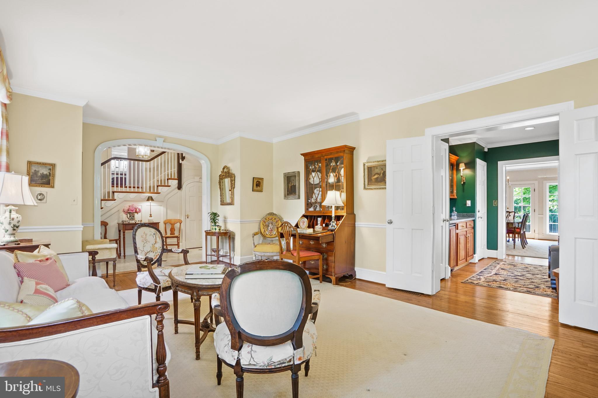 COLONIAL PARK - Residential