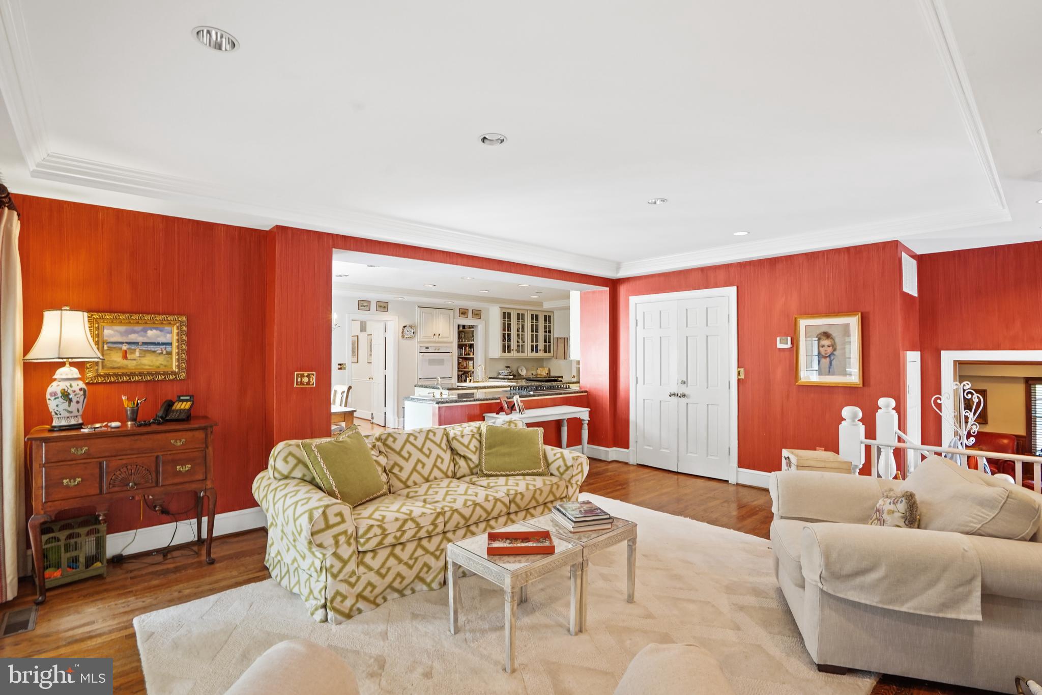 COLONIAL PARK - Residential