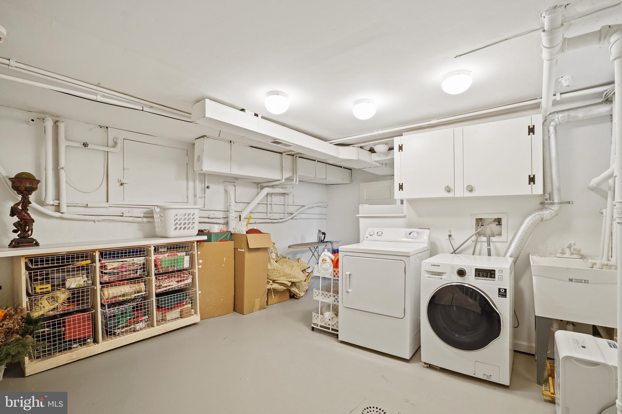 COLONIAL PARK - Residential