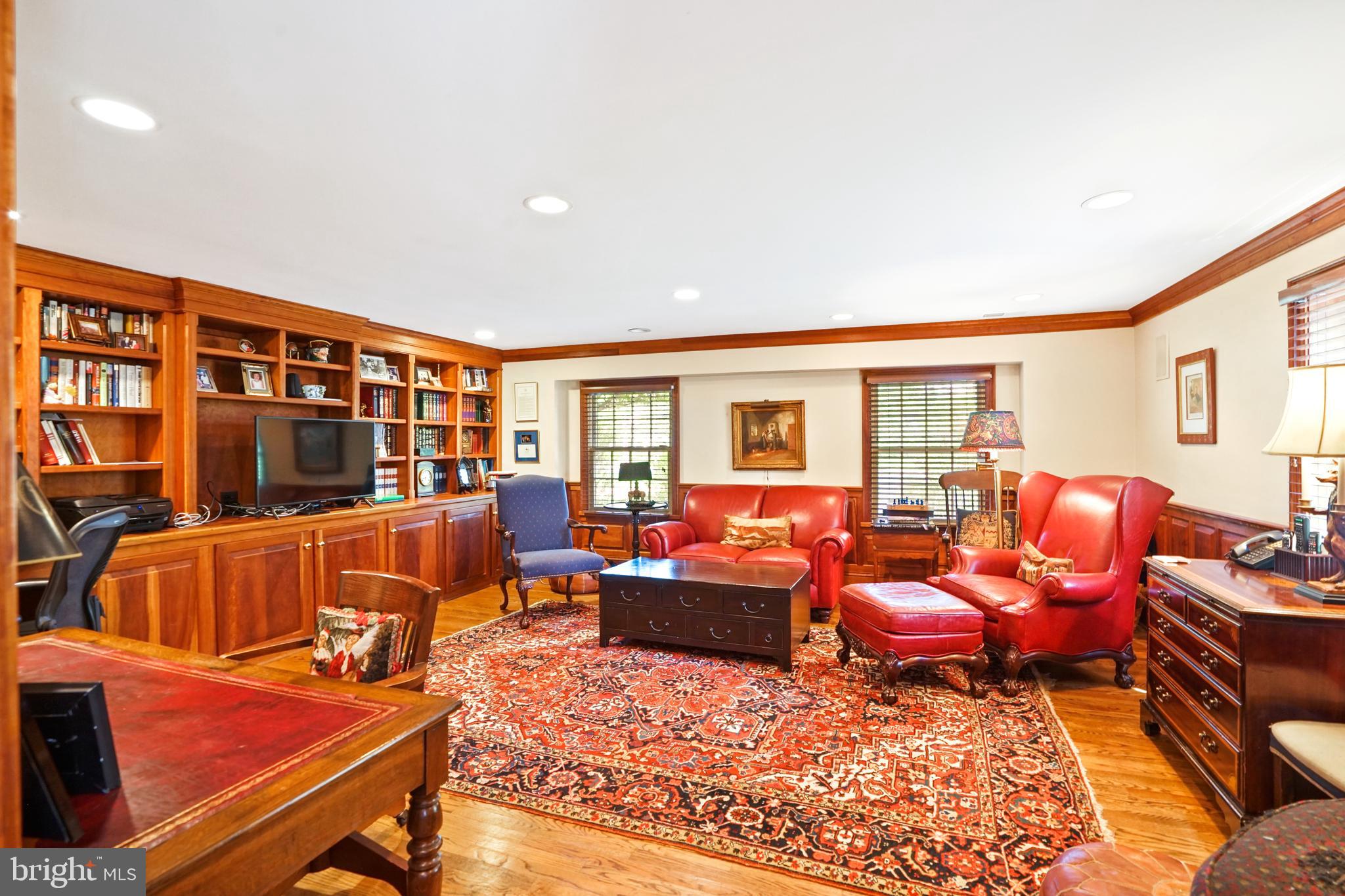 COLONIAL PARK - Residential