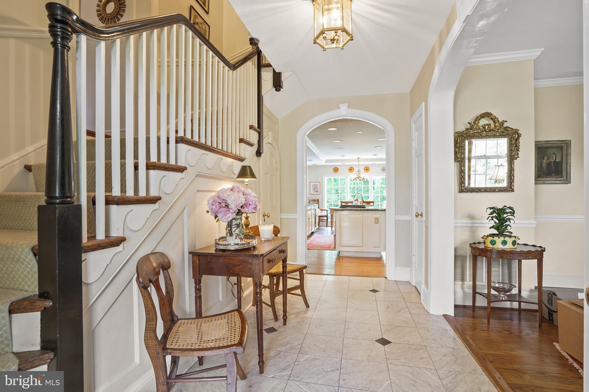 COLONIAL PARK - Residential