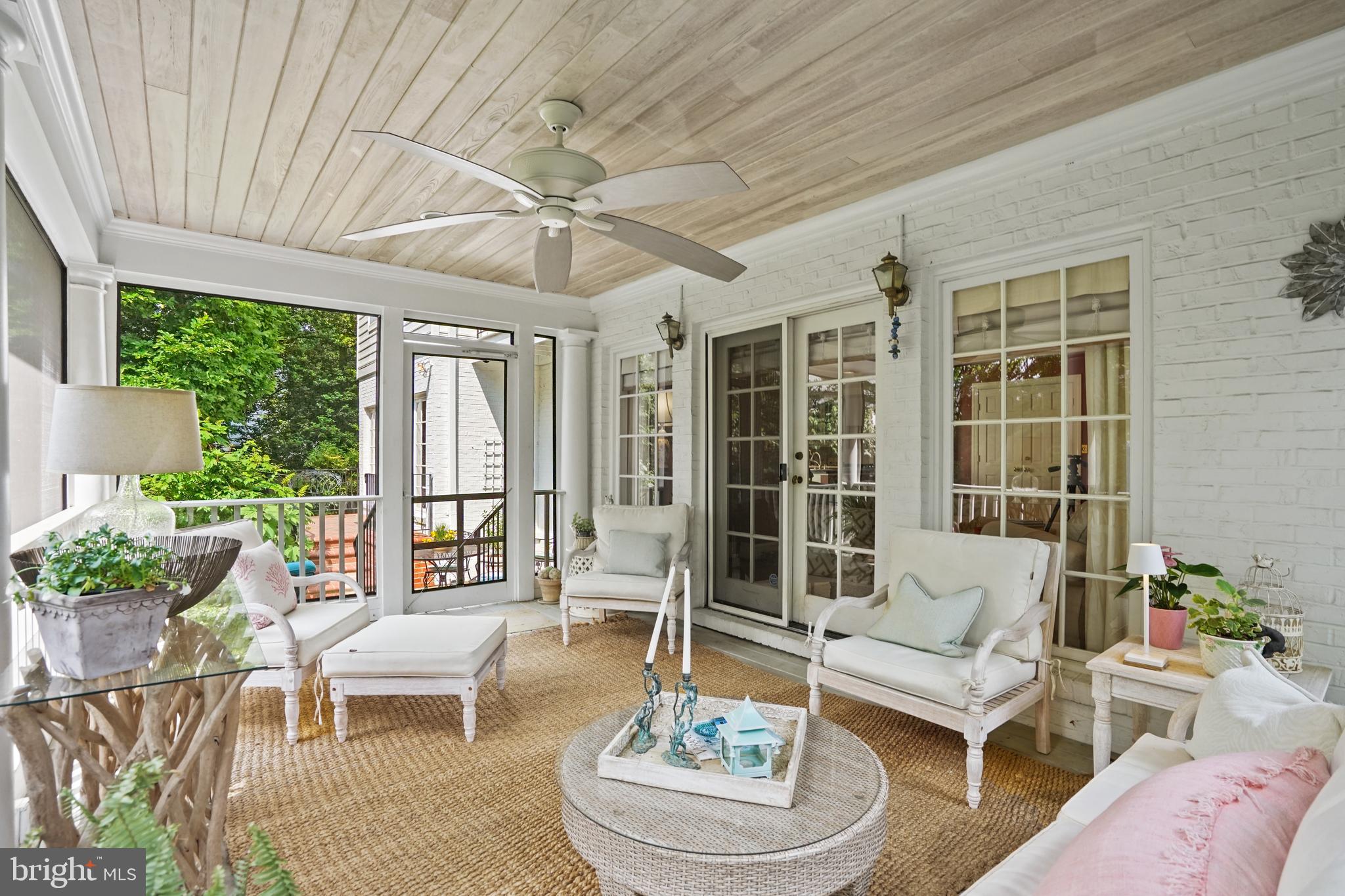 COLONIAL PARK - Residential