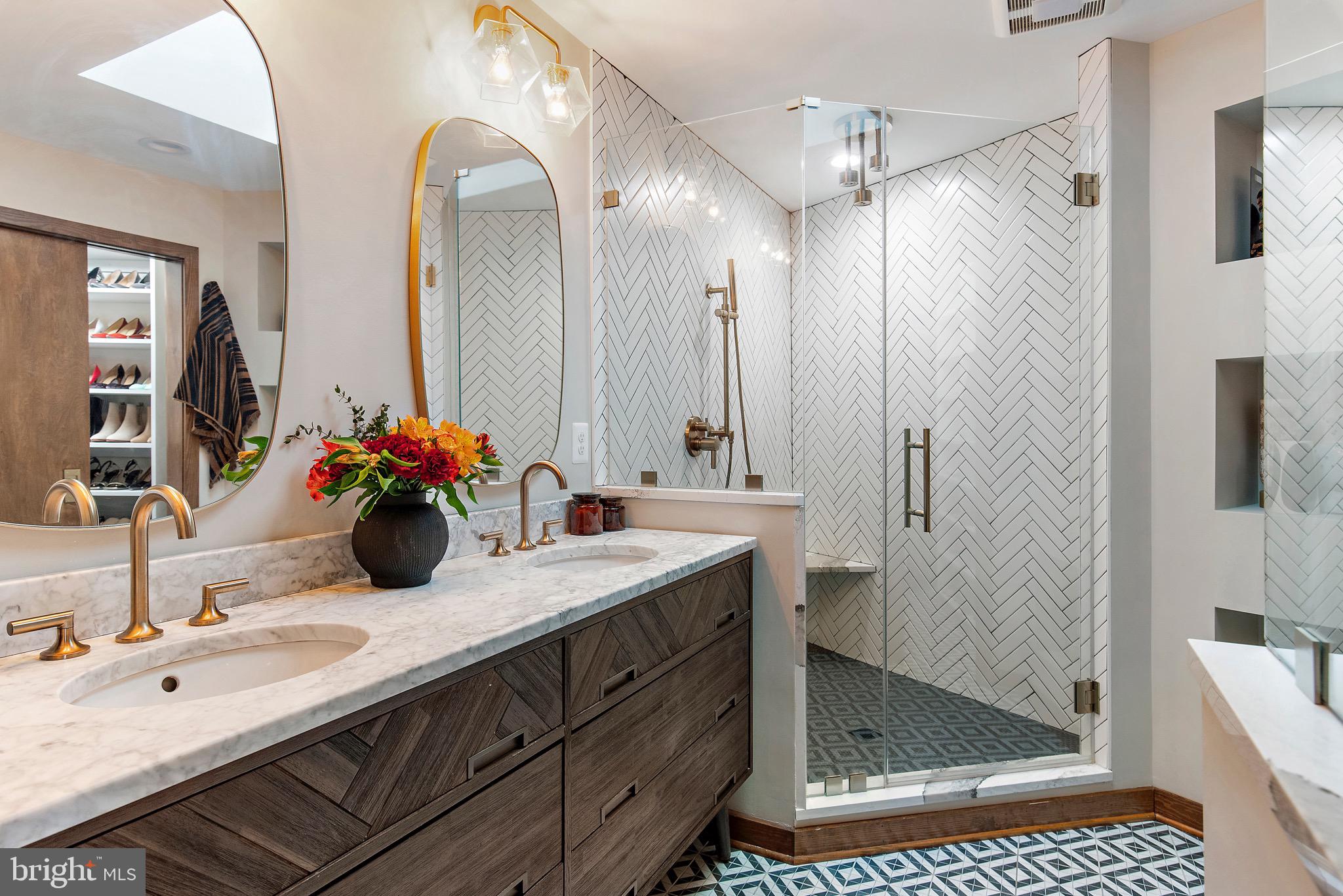 WOODMARK - Residential