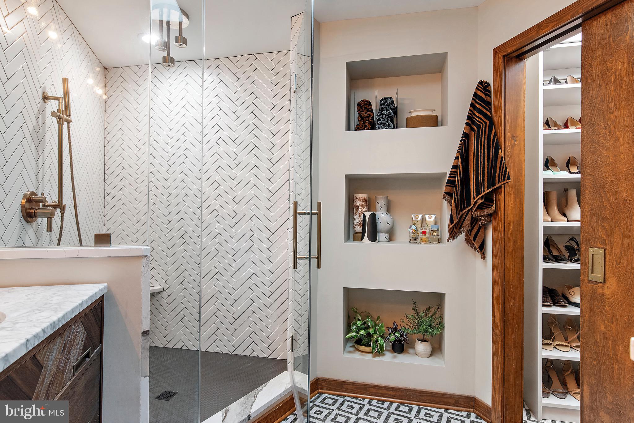 WOODMARK - Residential