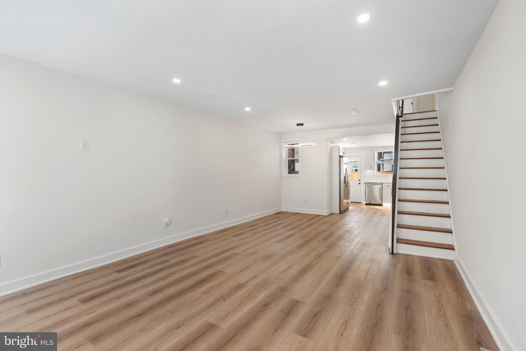 403 DALY STREET