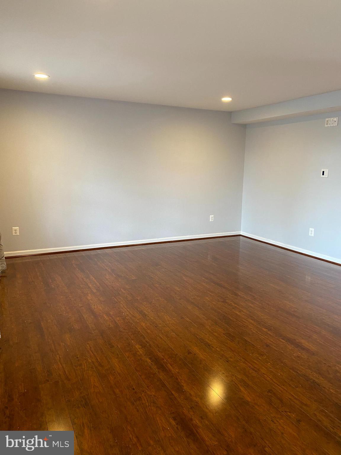 RIVIERA BEACH - Residential