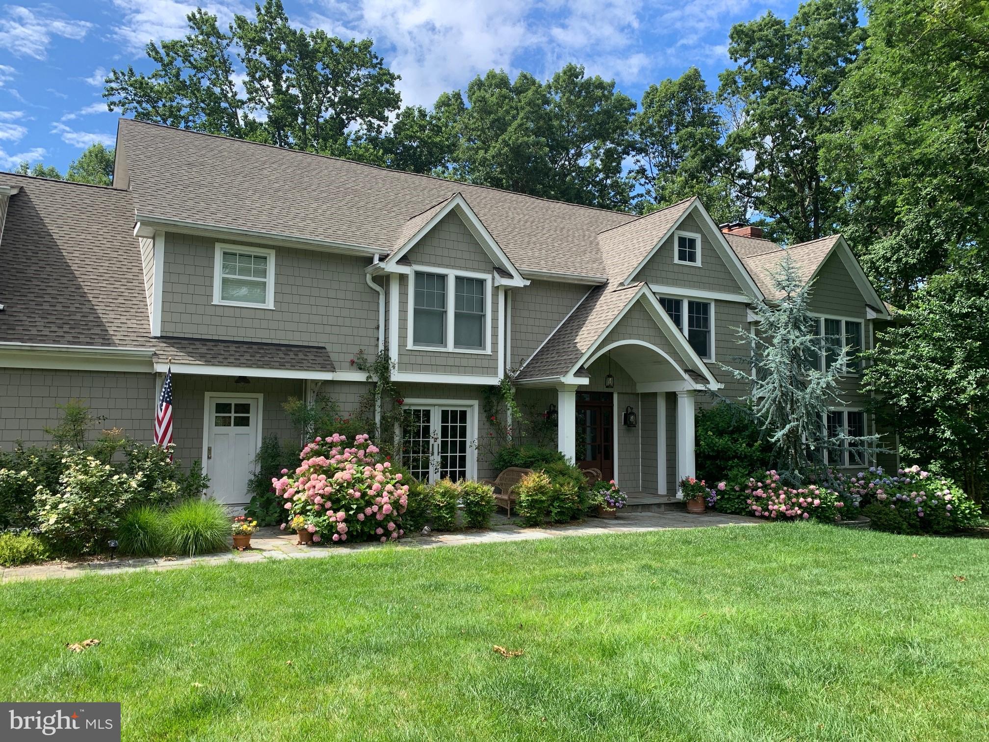 HARBOR HILLS - Residential